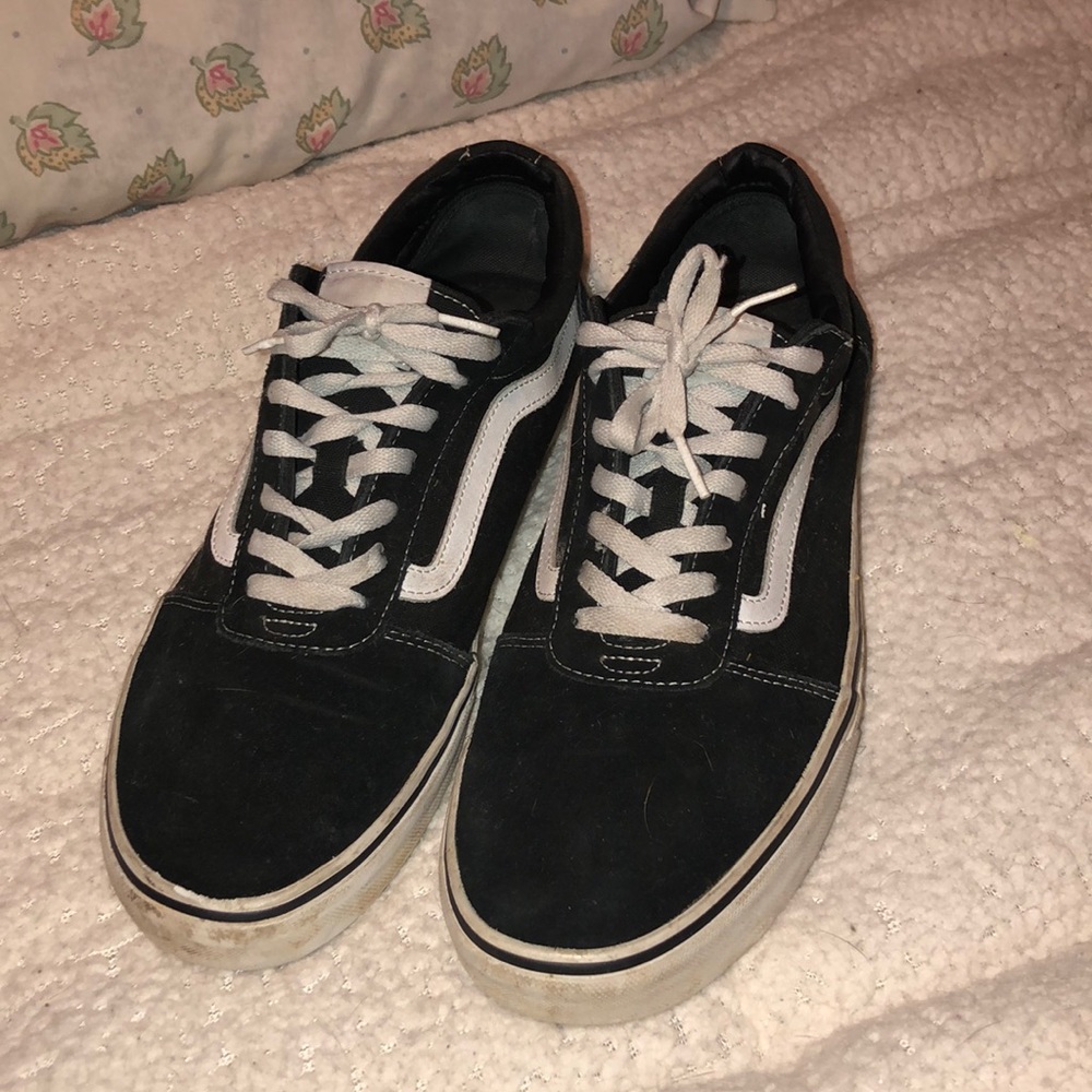 Vans “off the wall”
